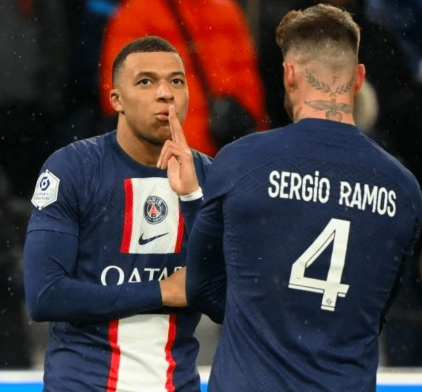 马赛训练开放日,转会期迎来里程碑引欢呼,欧超杯在即,纪律约束更严格(简单指数平滑法预测两期) 马赛训练开放日,转会期迎来里程碑引欢呼,欧超杯在即,纪律约束更严格(简单指数平滑法预测两期)